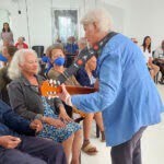 Casa de Marechal Mattos, em Queimados (RJ), realiza manhã musical em comemoração ao Dia do Voluntário