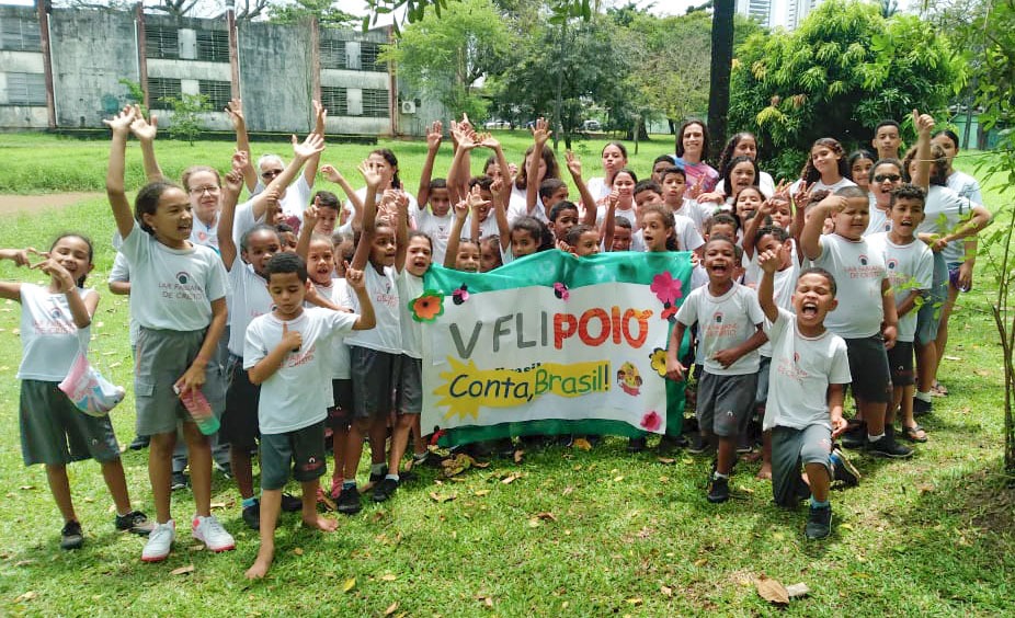 Coparticipantes da Casa de Rodolfo Aureliano, em Recife (PE), durante a culminância da V FLIPOIÓ.